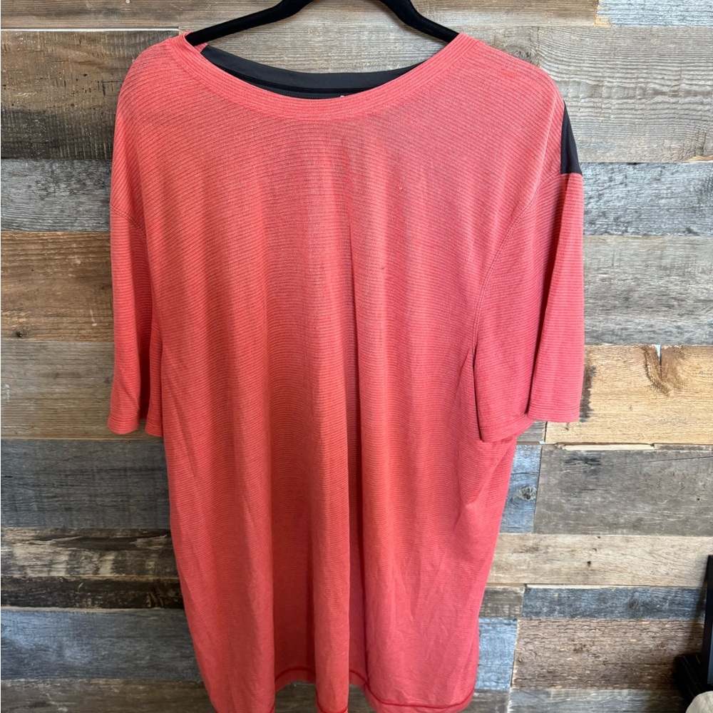 👕 Men’s Lululemon Lightweight Crew — Red / Coral